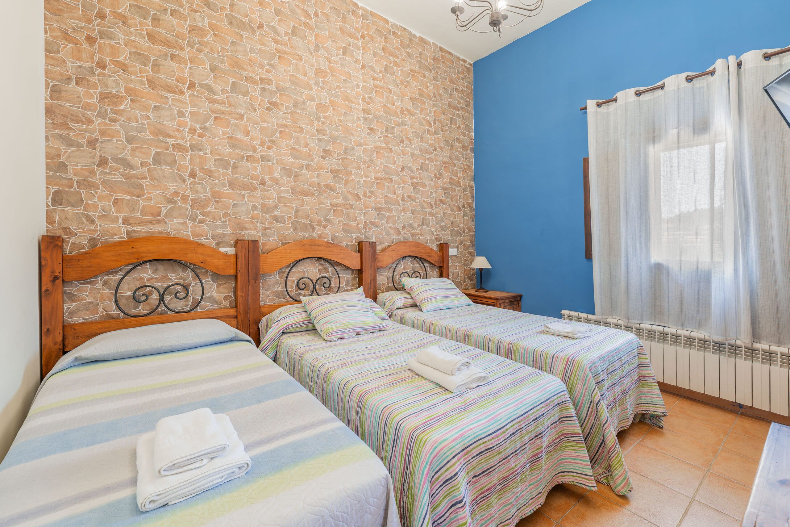 Habitación triple tres camas individuales